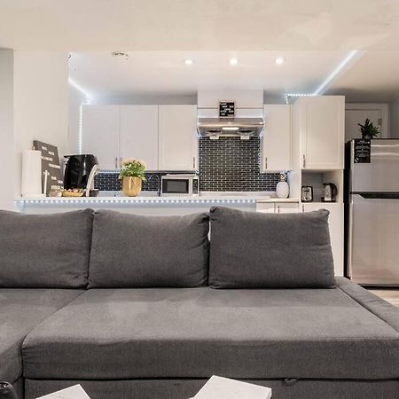Appartamento Cozy Nest Basement Unit Hamilton Esterno foto